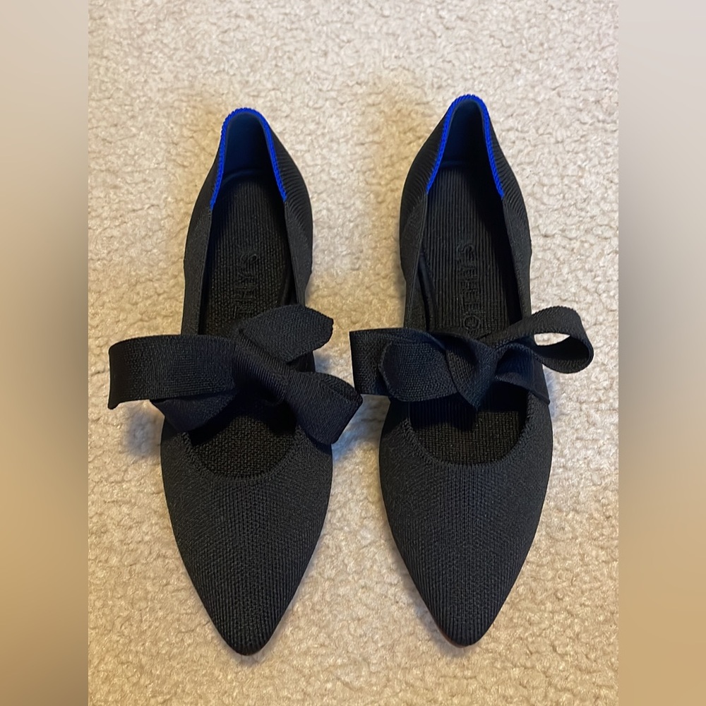 Rothy’s Mary Janes Point